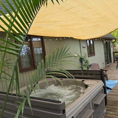 Pocono Mountain View Lake House In Лейк-Хармони Экстерьер фото