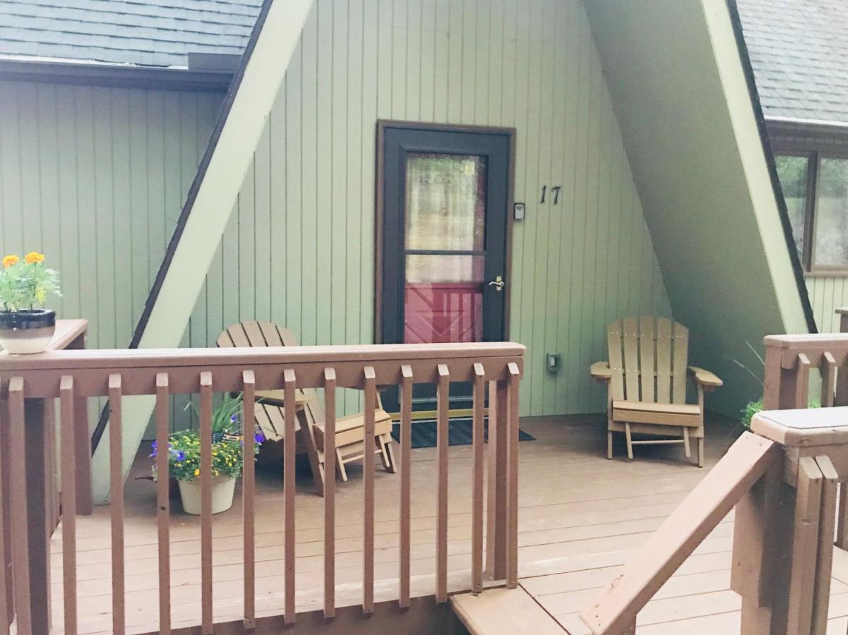 Pocono Mountain View Lake House In Лейк-Хармони Экстерьер фото