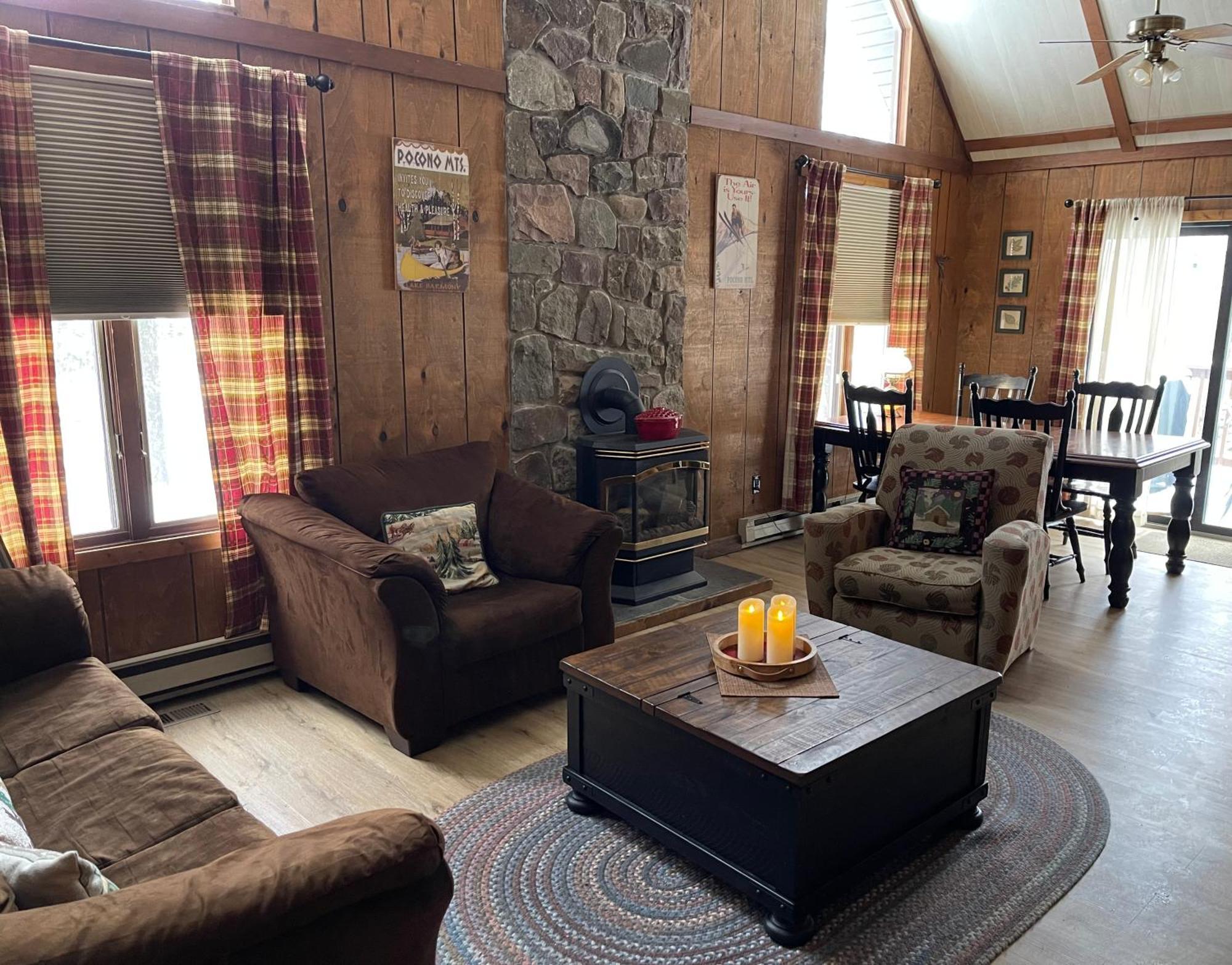 Pocono Mountain View Lake House In Лейк-Хармони Экстерьер фото