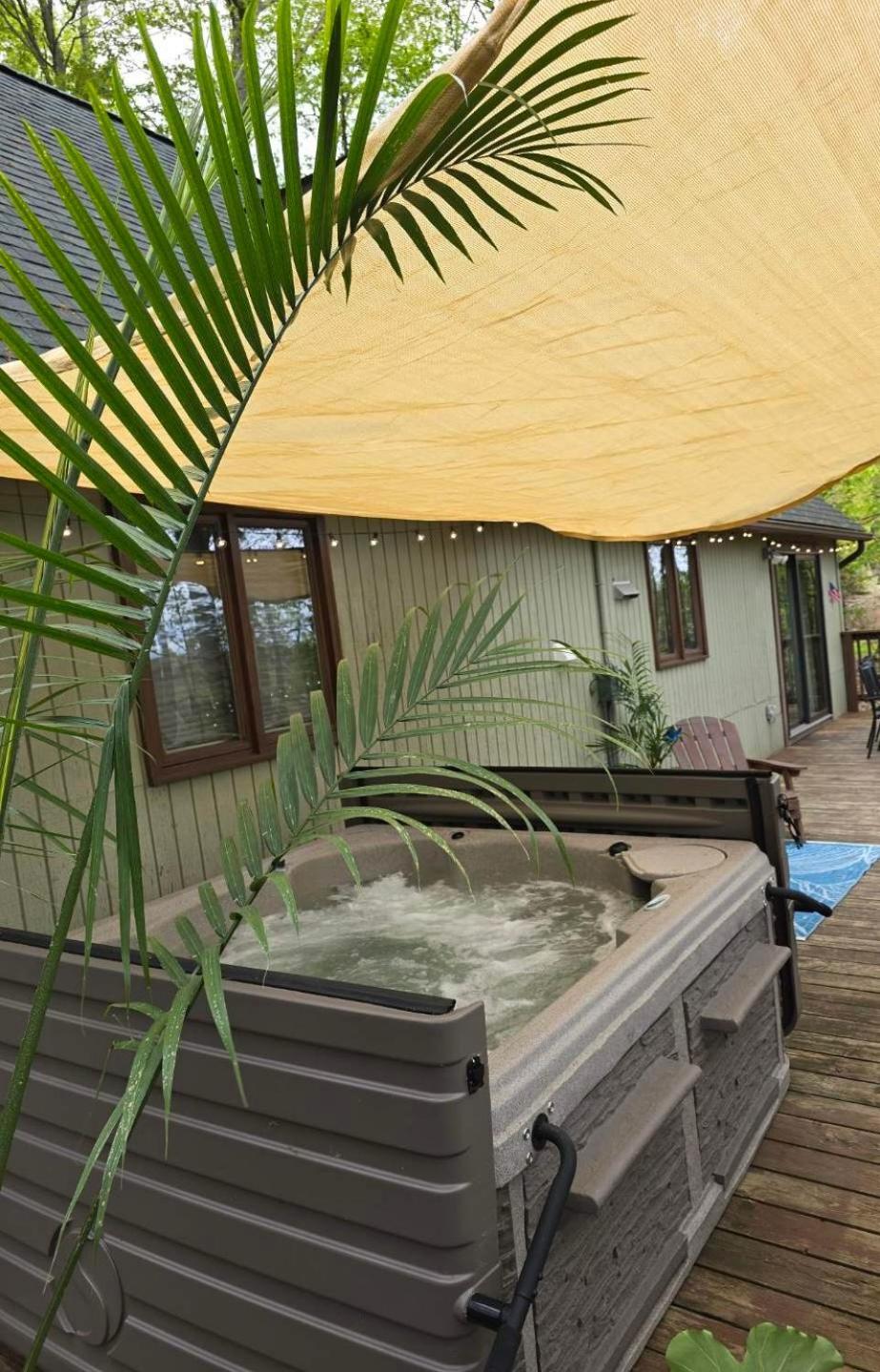 Pocono Mountain View Lake House In Лейк-Хармони Экстерьер фото