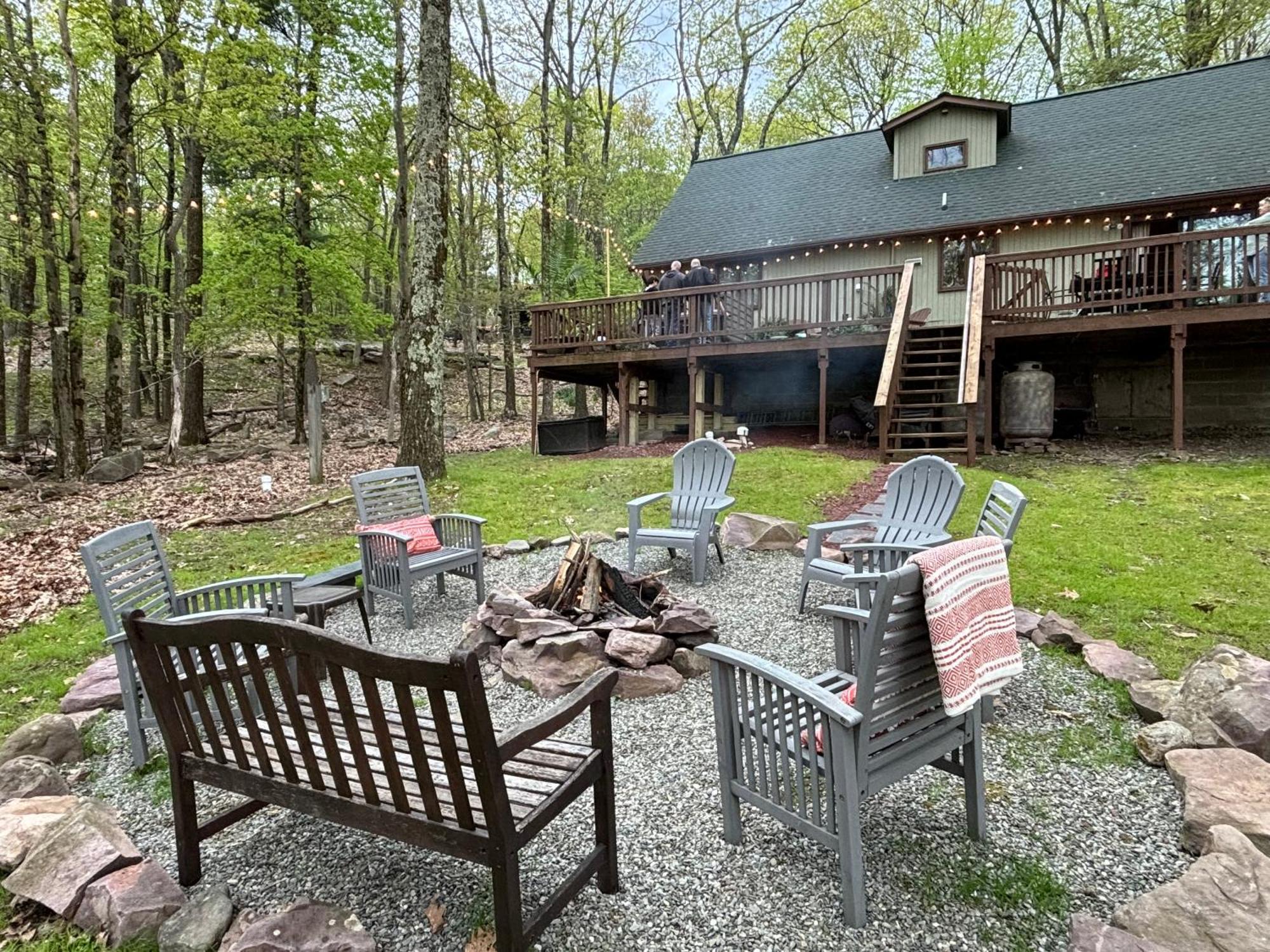 Pocono Mountain View Lake House In Лейк-Хармони Экстерьер фото